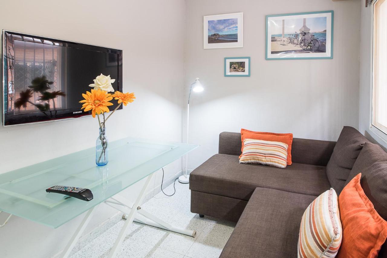 Malagaonbeach 1 - Two Bedrooms - Up To 3 People - 10 Meters Beach Kültér fotó