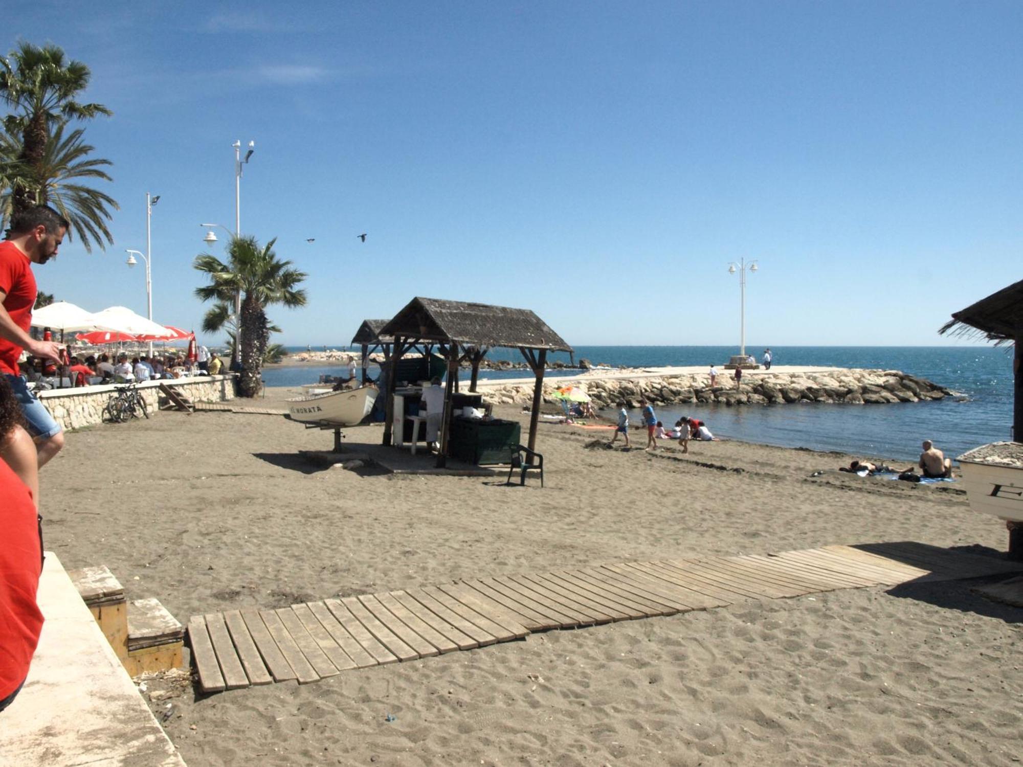 Malagaonbeach 1 - Two Bedrooms - Up To 3 People - 10 Meters Beach Kültér fotó